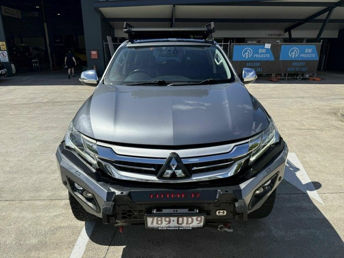 2019 Mitsubishi Pajero GLS