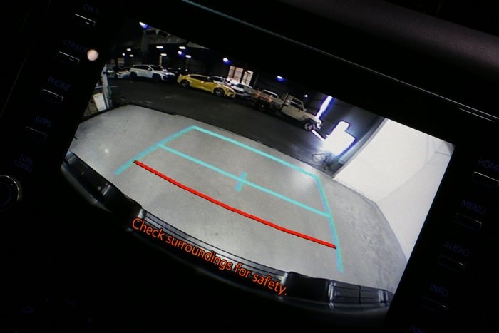 2025 Toyota Hilux SR