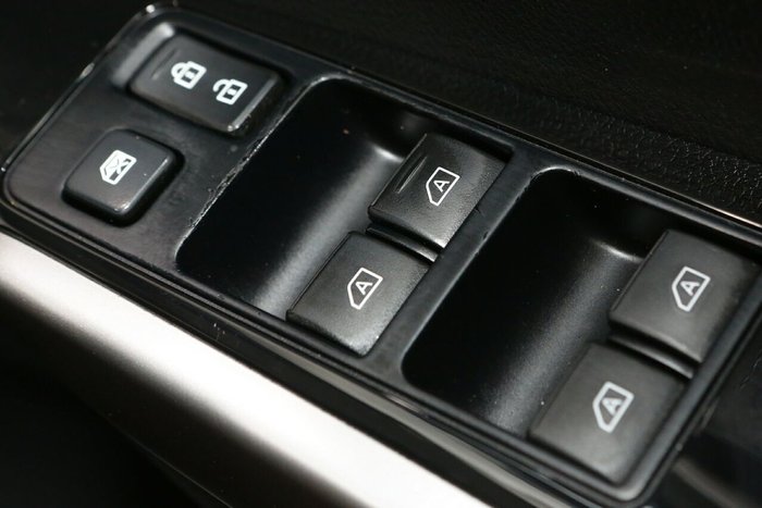 2021 Mitsubishi Pajero Sport GLS