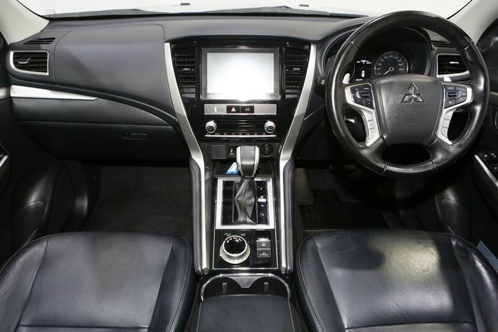 2021 Mitsubishi Pajero Sport GLS