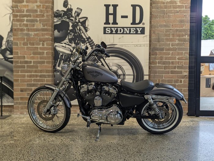 2016 Harley-Davidson Seventy-Two (XL1200V) Sportster