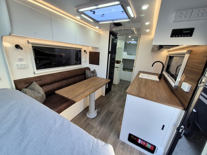 2026 Prime Edge Warrior 22.6 Rear Bunks