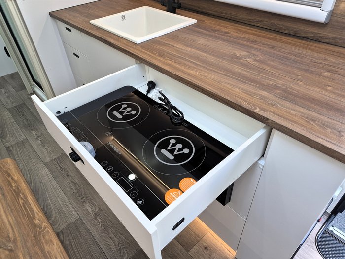 2026 Prime Edge Warrior 22.6 Rear Bunks