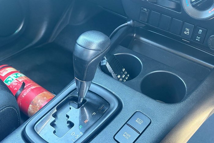 2021 Toyota Hilux SR