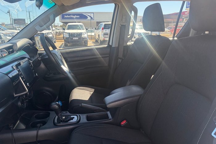 2021 Toyota Hilux SR