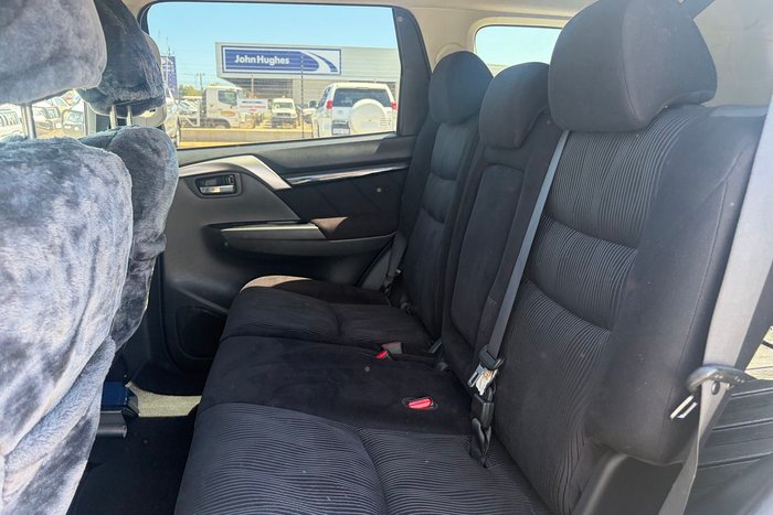 2016 Mitsubishi Pajero Sport GLX