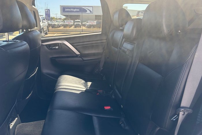 2020 Mitsubishi Pajero Sport GLS