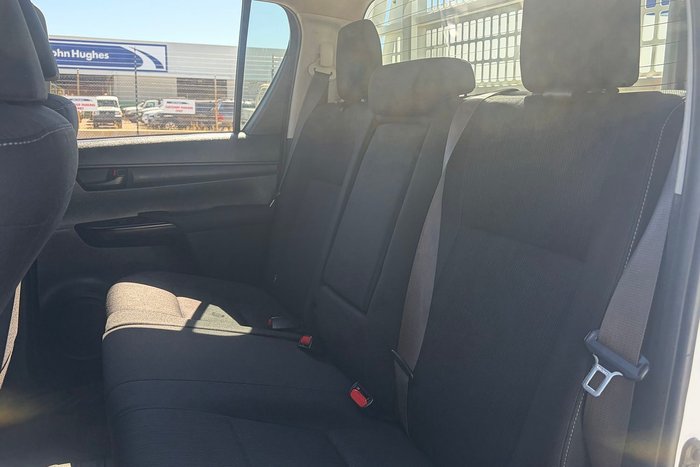 2019 Toyota Hilux SR