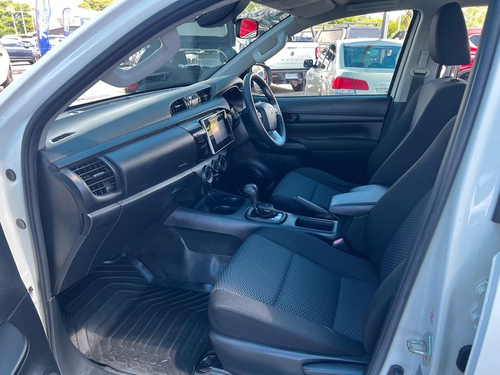 2019 Toyota Hilux Workmate TGN121R 4x2 Glacier White