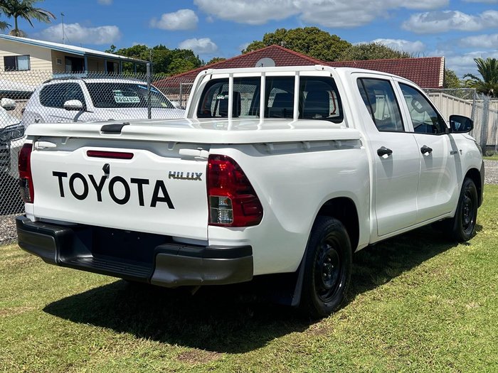 2019 Toyota Hilux Workmate TGN121R 4x2 Glacier White