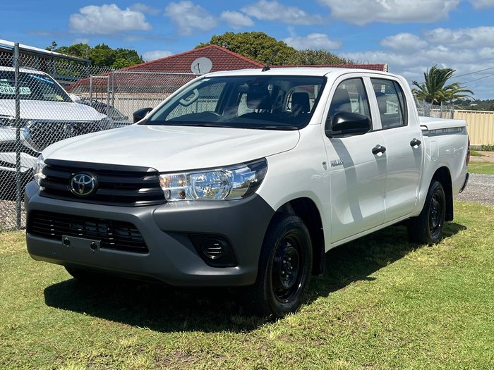 2019 Toyota Hilux Workmate TGN121R 4x2 Glacier White