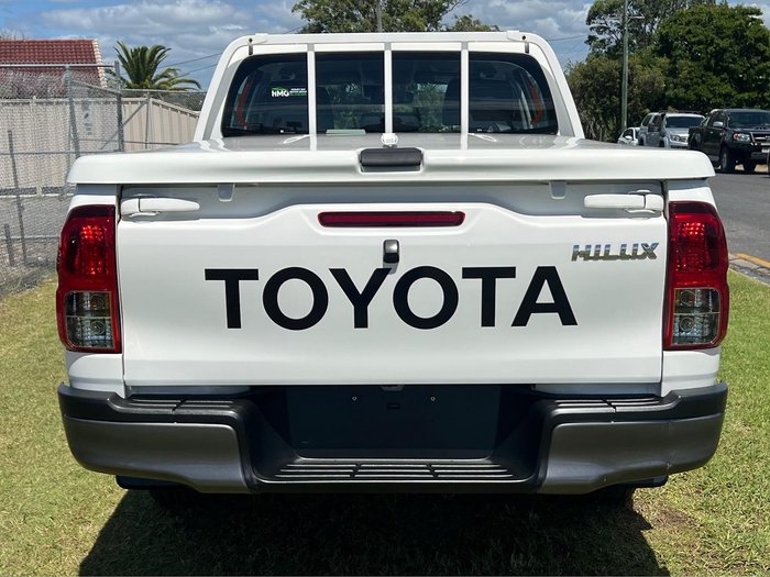 2019 Toyota Hilux Workmate TGN121R 4x2 Glacier White