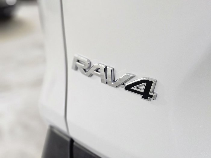 2019 Toyota RAV4 GXL MXAA52R Glacier White