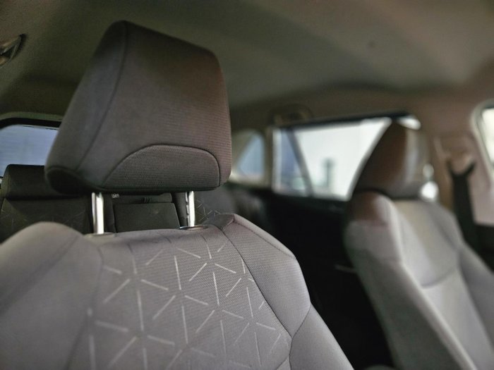 2019 Toyota RAV4 GXL MXAA52R Glacier White