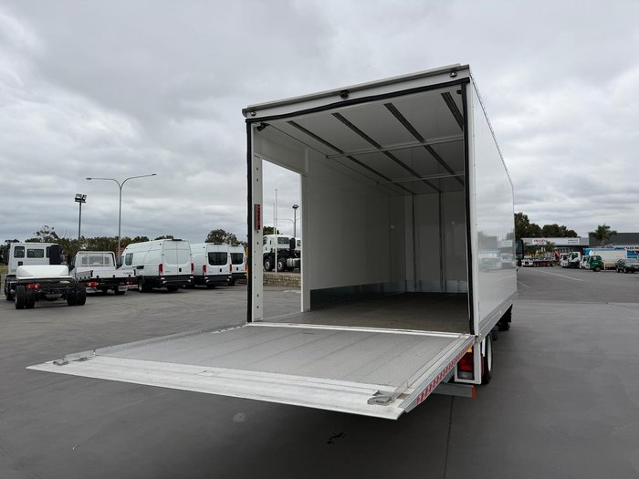 2023 Isuzu F Series FRR110-240