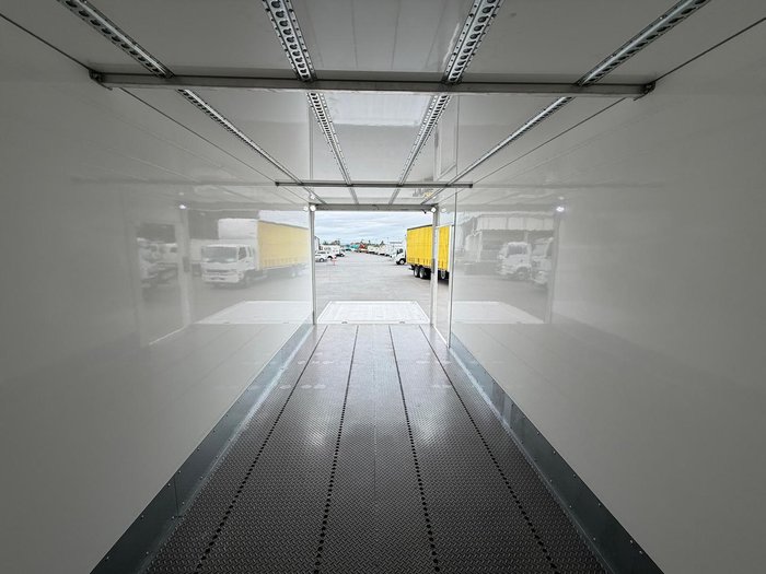 2023 Isuzu F Series FRR110-240