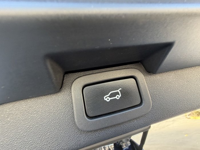 2020 Land Rover Discovery SD6 HSE