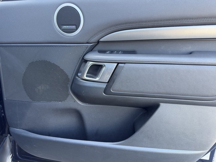 2020 Land Rover Discovery SD6 HSE