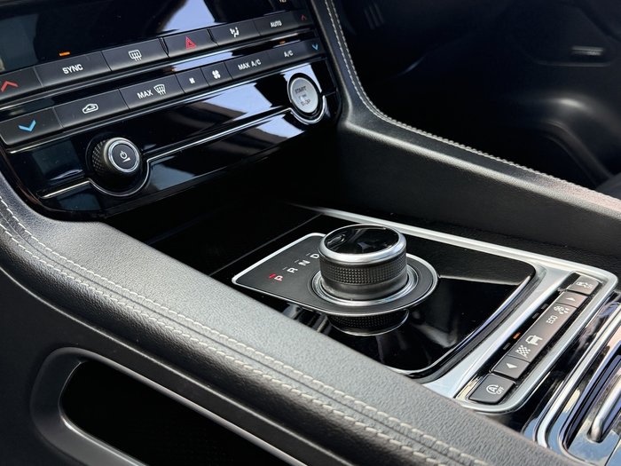 2018 Jaguar F-PACE 30d R-Sport