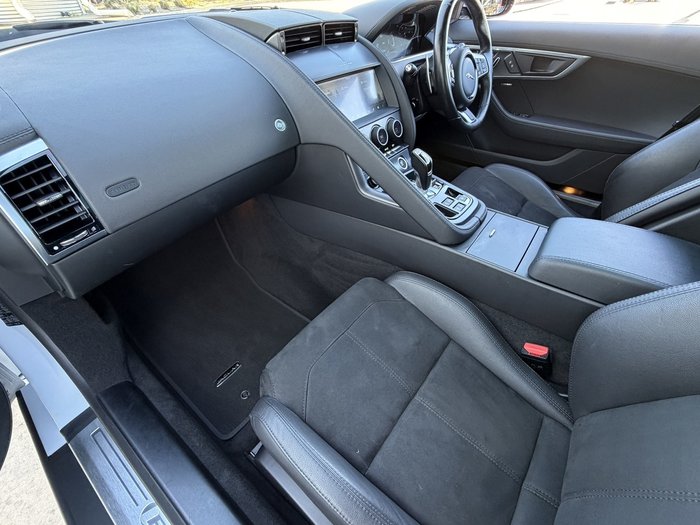 2020 Jaguar F-TYPE R-Dynamic