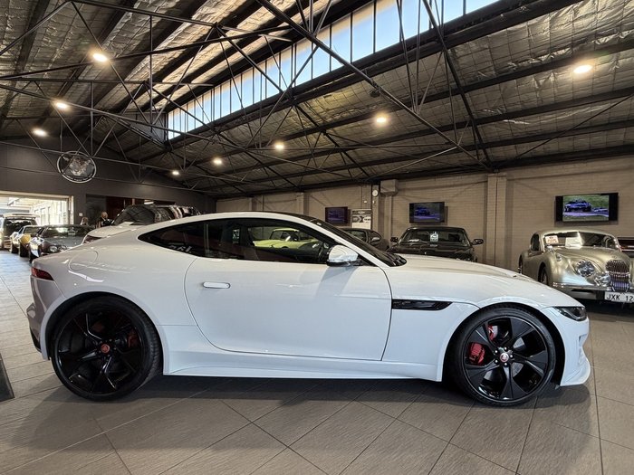 2020 Jaguar F-TYPE R-Dynamic