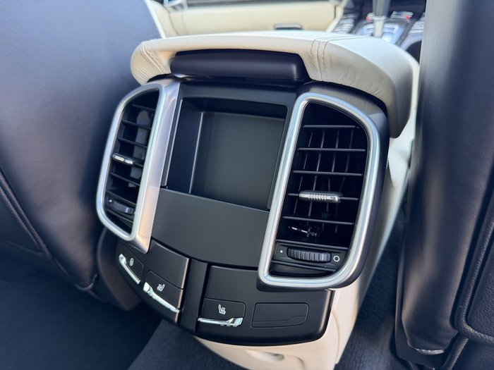 2016 Porsche Cayenne Turbo