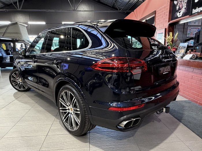 2016 Porsche Cayenne Turbo