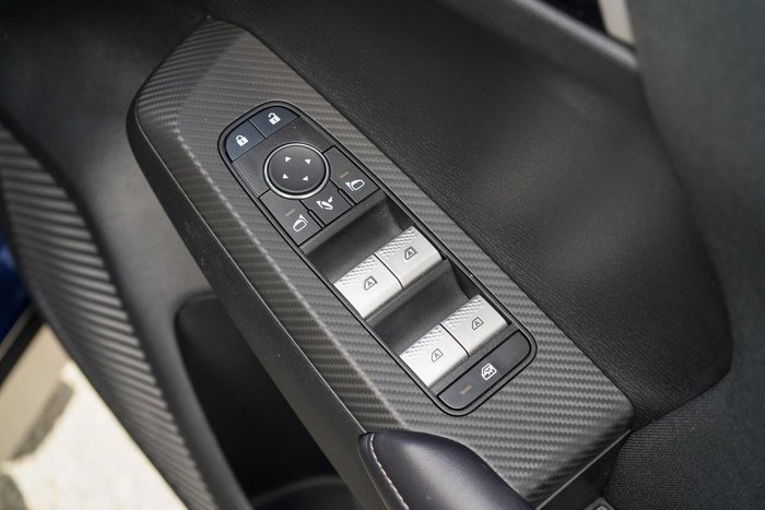 2024 Mitsubishi Outlander LS