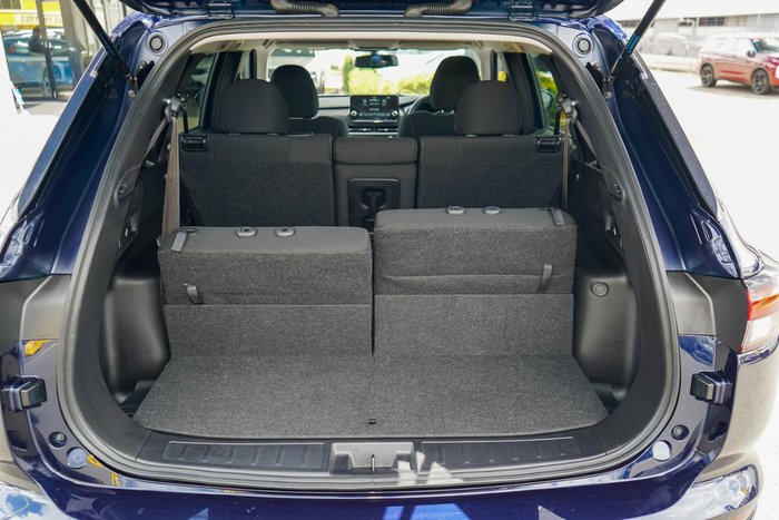 2024 Mitsubishi Outlander LS