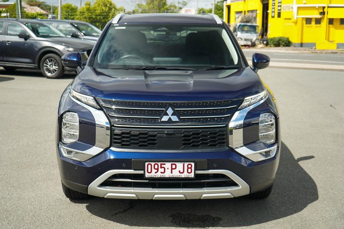 2024 Mitsubishi Outlander LS