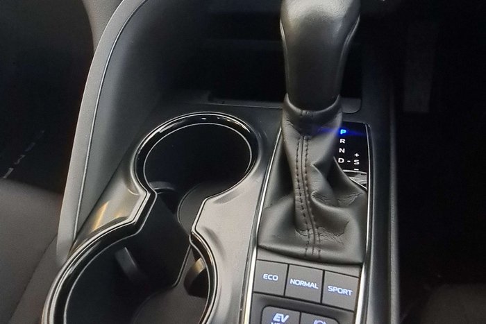 2020 Toyota Camry Ascent Sport