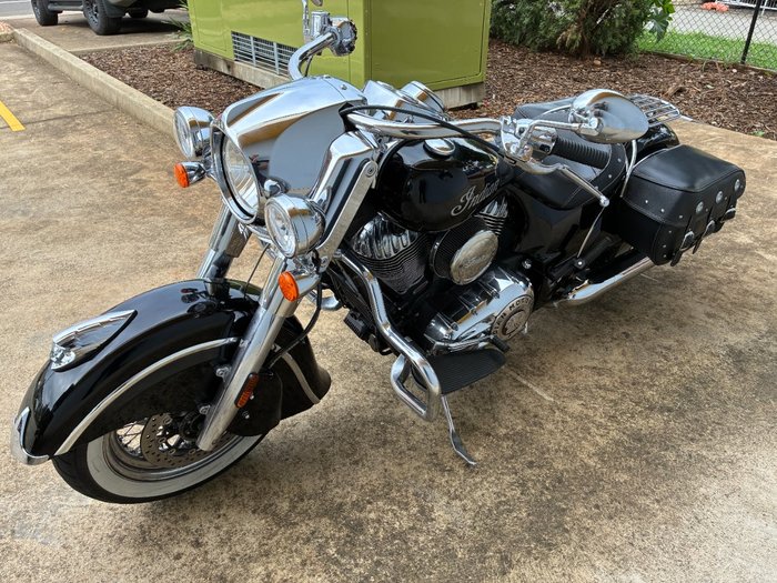2015 Indian CHIEF VINTAGE Thunder Black