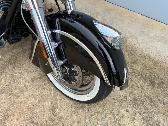 2015 Indian CHIEF VINTAGE Thunder Black