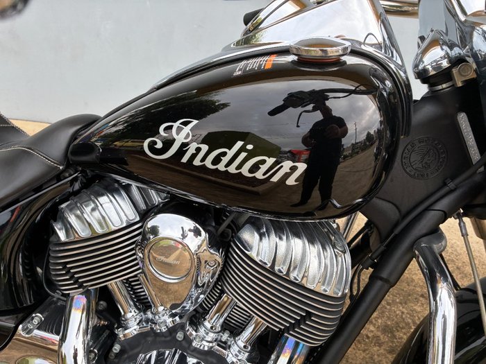 2015 Indian CHIEF VINTAGE Thunder Black