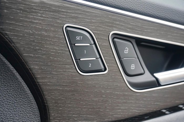 2025 Audi Q7 TDI 210kW S line