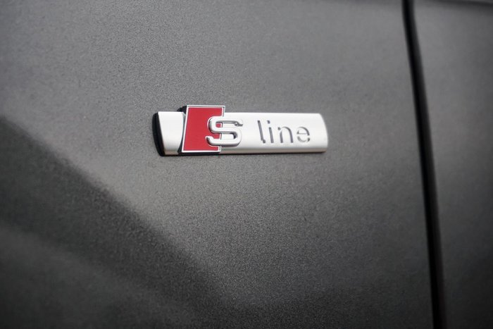 2025 Audi Q7 TDI 210kW S line