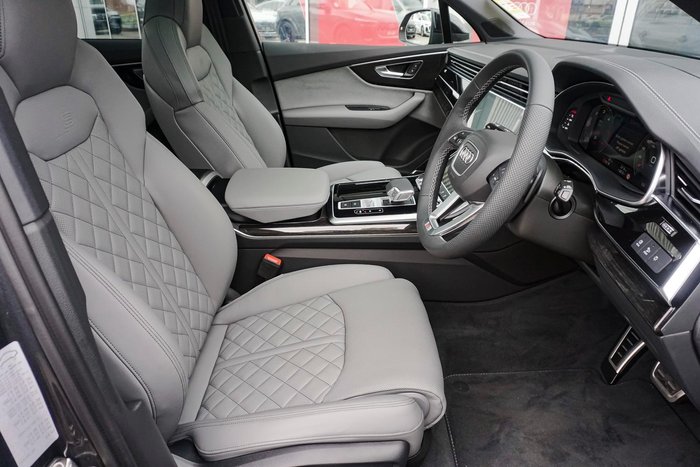 2025 Audi Q7 TDI 210kW S line