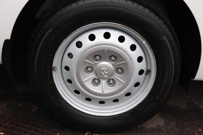 2022 Hyundai STARIA LOAD