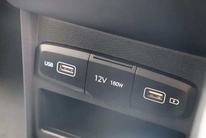 2022 Hyundai STARIA LOAD