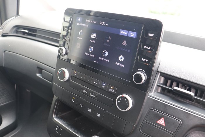 2022 Hyundai STARIA LOAD