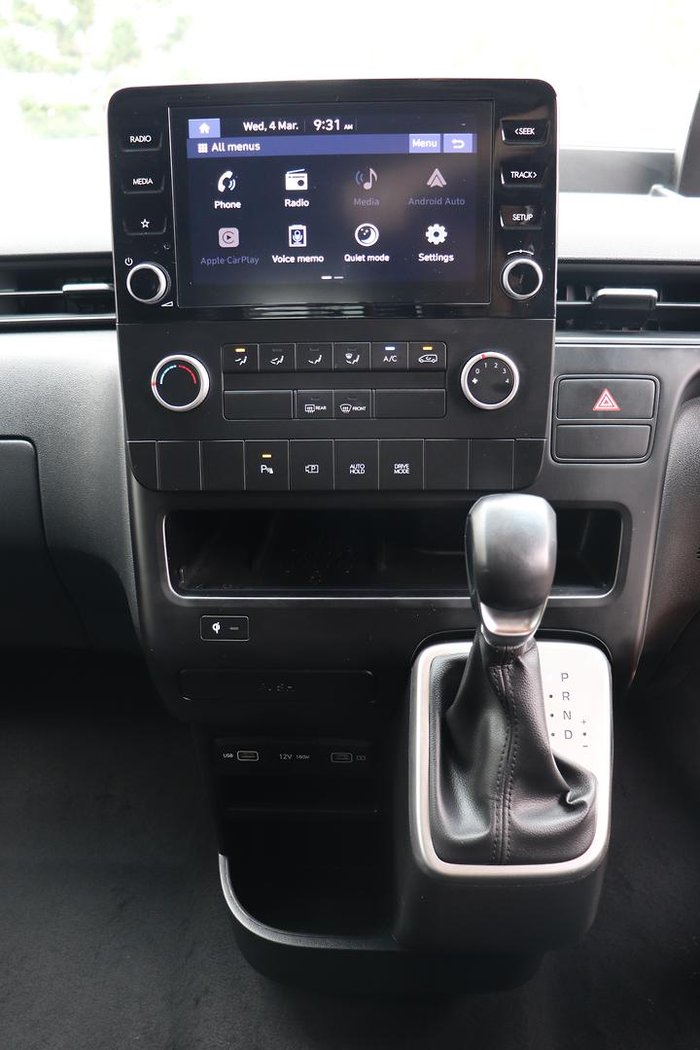 2022 Hyundai STARIA LOAD