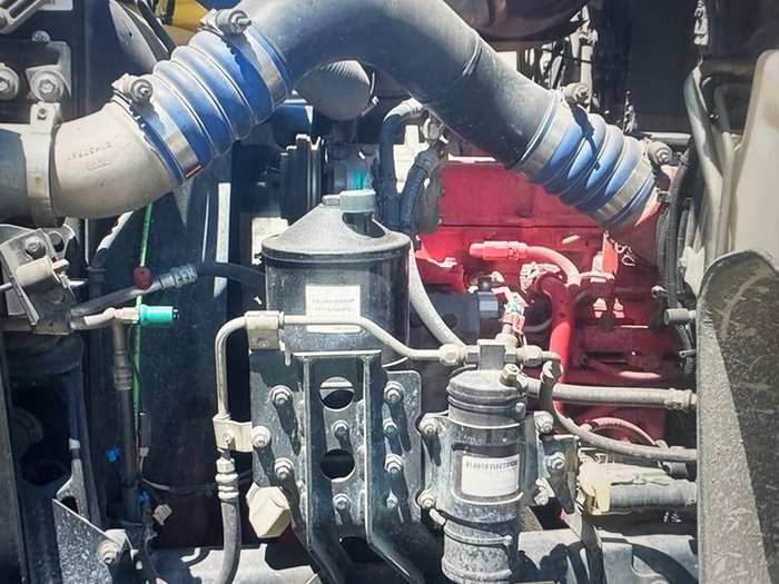 2011 Mack Metro-Liner GREY