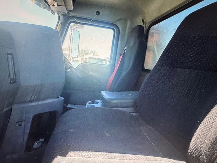 2011 Mack Metro-Liner GREY