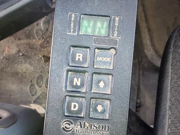 2011 Mack Metro-Liner GREY