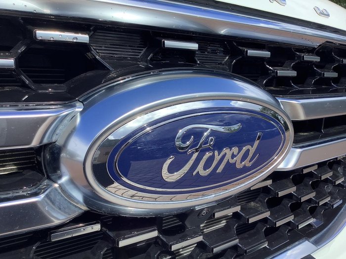 2025 Ford Everest Platinum