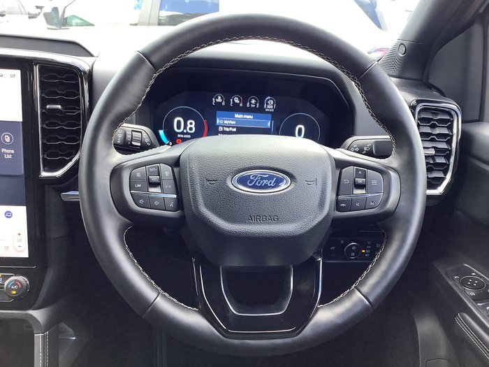 2025 Ford Everest Platinum