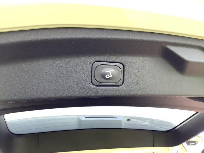 2025 Ford Everest Platinum