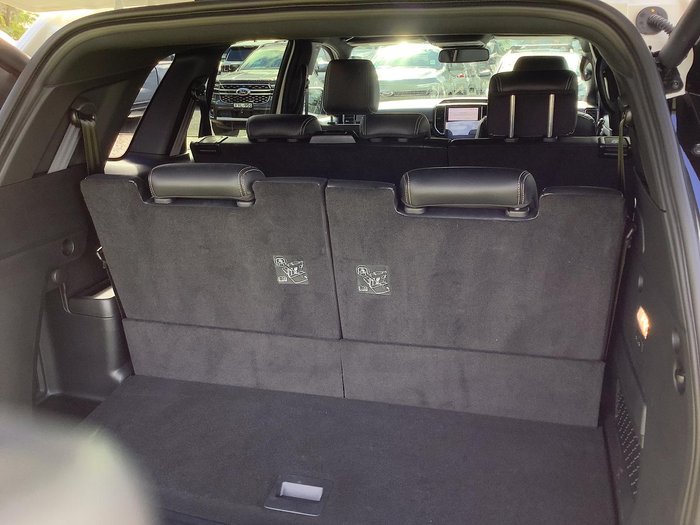 2025 Ford Everest Platinum