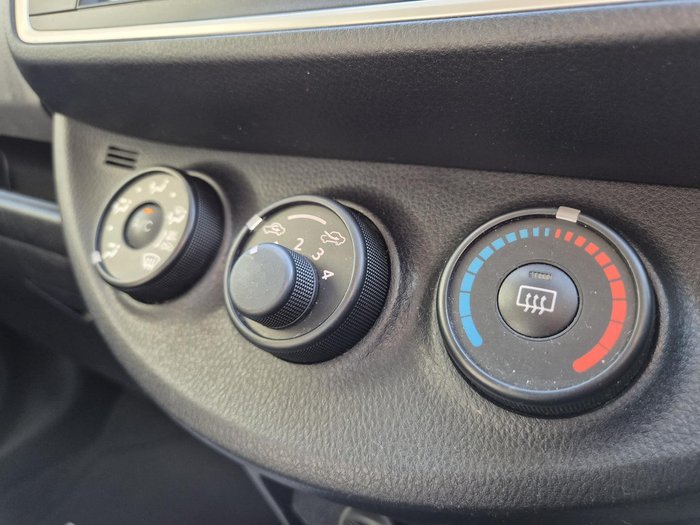 2016 Toyota Yaris Ascent