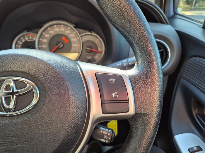 2016 Toyota Yaris Ascent